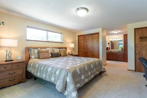 254 Summit Loop, Grants Pass, OR 97527 photo 19