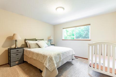 254 Summit Loop, Grants Pass, OR 97527 photo 22