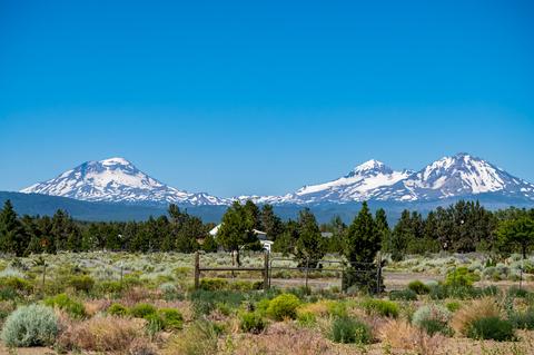 17666 Paladin Dr, Bend, OR 97703 photo 2