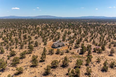 24850 Alpine Ln, Bend, OR 97701 photo 64