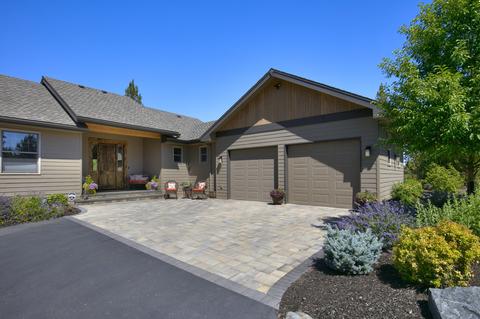 64215 Crosswinds Rd, Bend, OR 97703 photo 4