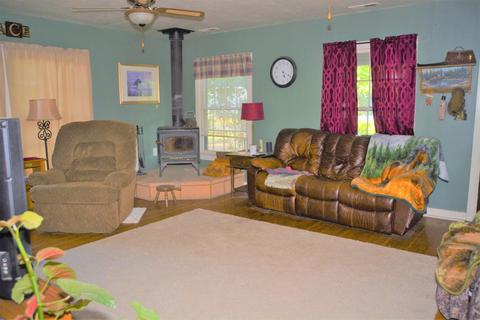 148 Napa St, Eagle Point, OR 97524 photo 5