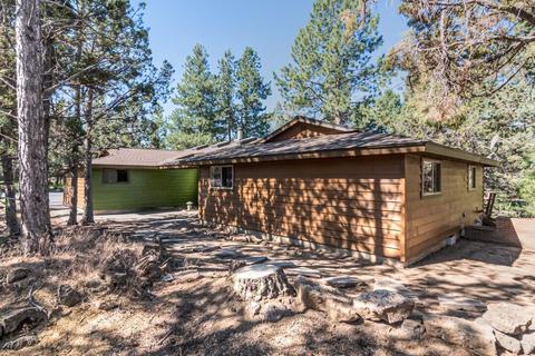 63280 Cherokee Ln, Bend, OR 97703 photo 3