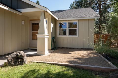 19809 Decoy Ct, Bend, OR 97702 photo 2