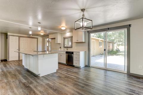 19239 Shoshone Rd, Bend, OR 97702 photo 1