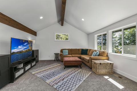 20439 Silver Tip Ct, Bend, OR 97702 photo 15