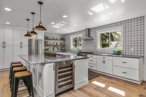 20439 Silver Tip Ct, Bend, OR 97702 photo 4