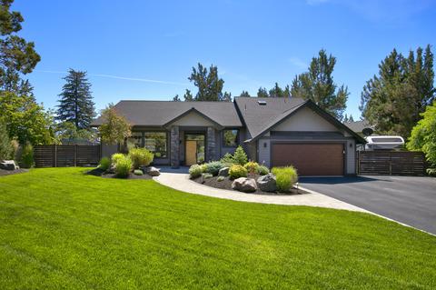 20439 Silver Tip Ct, Bend, OR 97702 photo 1