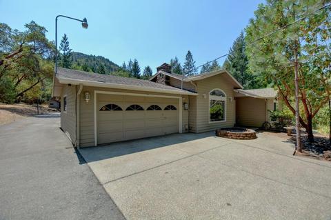 1353 Summit Loop Loop, Grants Pass, OR 97527 photo 1