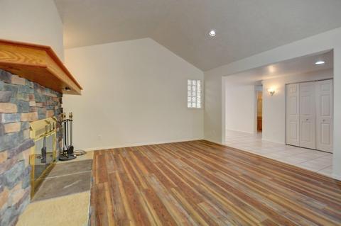 1353 Summit Loop Loop, Grants Pass, OR 97527 photo 5