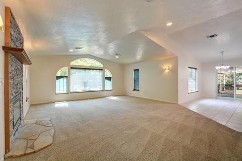 1353 Summit Loop Loop, Grants Pass, OR 97527 photo 17