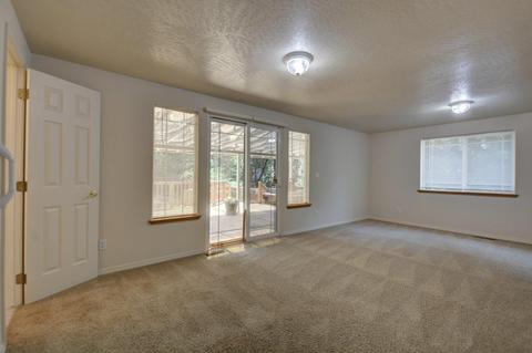 1353 Summit Loop Loop, Grants Pass, OR 97527 photo 29