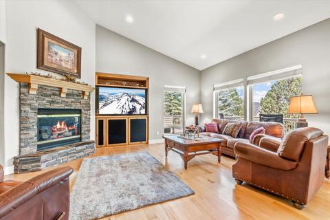516 Nutcracker Dr, Redmond, OR 97756 photo 7
