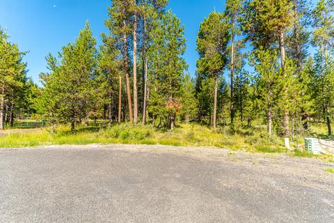 55355 Hen Ln, Bend, OR 97707 photo 6