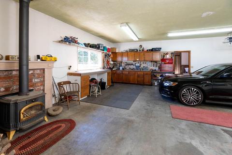 65111 Highland Rd, Bend, OR 97703 photo 26