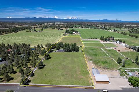 65111 Highland Rd, Bend, OR 97703 photo 3