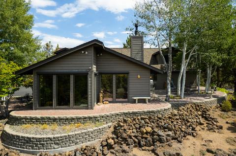 64355 Crosswinds Rd, Bend, OR 97703 photo 2