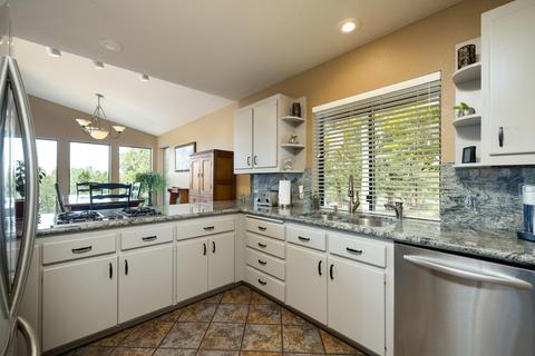 64355 Crosswinds Rd, Bend, OR 97703 photo 19