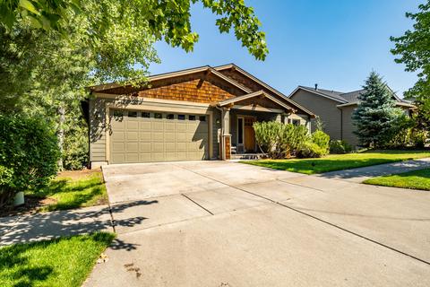 511 NW Flagline Dr, Bend, OR 97703 photo 2
