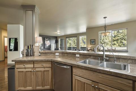 511 NW Flagline Dr, Bend, OR 97703 photo 17