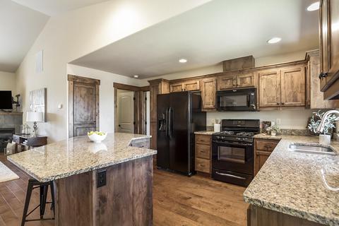 20652 NE Overton Pl, Bend, OR 97701 photo 12