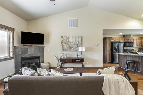 20652 NE Overton Pl, Bend, OR 97701 photo 15