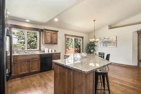 20652 NE Overton Pl, Bend, OR 97701 photo 13