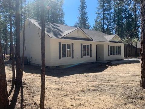 15325 Bear St, La Pine, OR 97739 photo 2