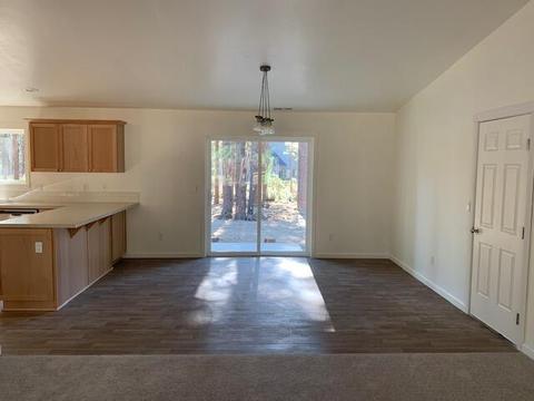15325 Bear St, La Pine, OR 97739 photo 4