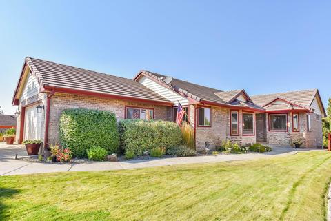 63371 Lamoine Ln, Bend, OR 97701 photo 1