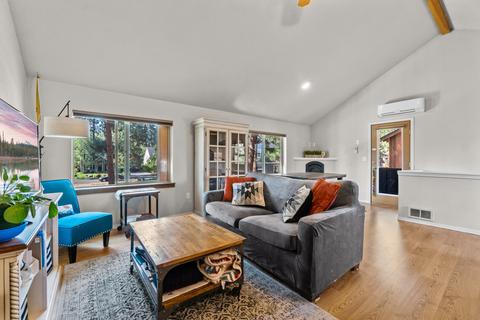 1071 E Cascade Ave, Sisters, OR 97759 photo 24