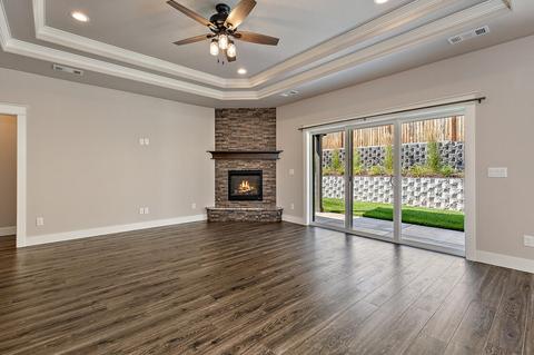 1059 Azure Way, Eagle Point, OR 97524 photo 7