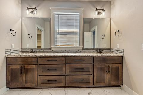 1059 Azure Way, Eagle Point, OR 97524 photo 27