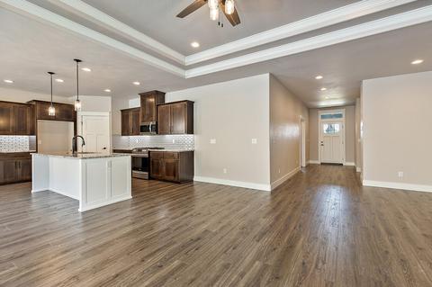 1059 Azure Way, Eagle Point, OR 97524 photo 5