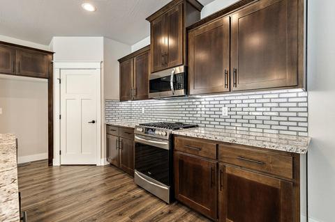 1059 Azure Way, Eagle Point, OR 97524 photo 14