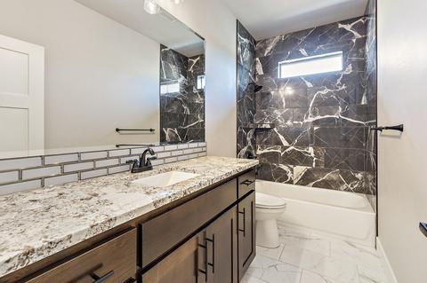1059 Azure Way, Eagle Point, OR 97524 photo 20