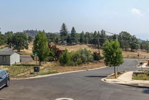 1059 Azure Way, Eagle Point, OR 97524 photo 34