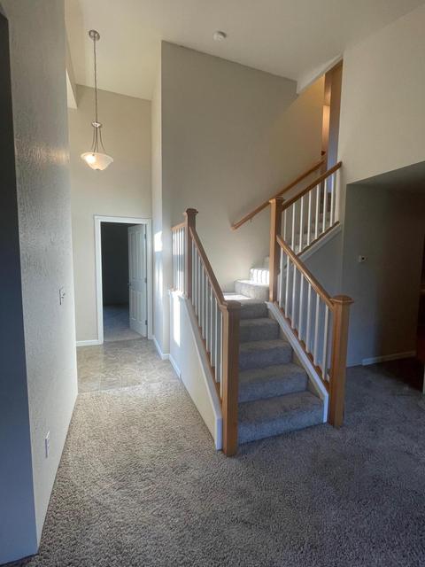 327 Live Oak Loop, Central Point, OR 97502 photo 13
