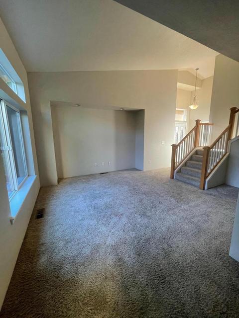 327 Live Oak Loop, Central Point, OR 97502 photo 8