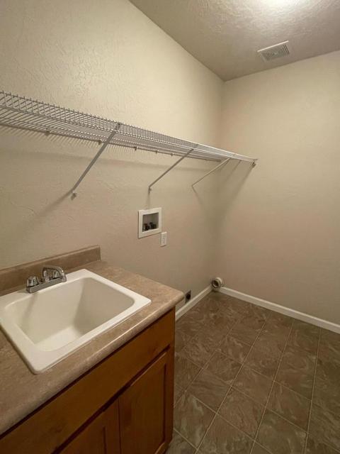 327 Live Oak Loop, Central Point, OR 97502 photo 15