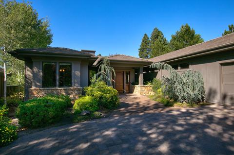 19494 Green Lakes Loop, Bend, OR 97702 photo 1