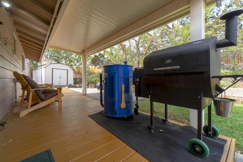 1518 NE Mclaughlin Pl, Bend, OR 97701 photo 23