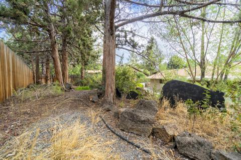 1518 NE Mclaughlin Pl, Bend, OR 97701 photo 30