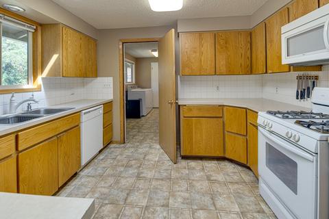 1518 NE Mclaughlin Pl, Bend, OR 97701 photo 12