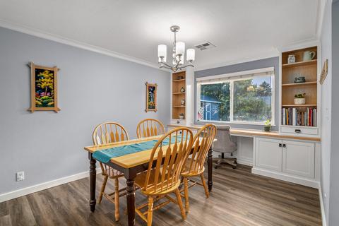 1752 Siebert Way, Grants Pass, OR 97527 photo 7