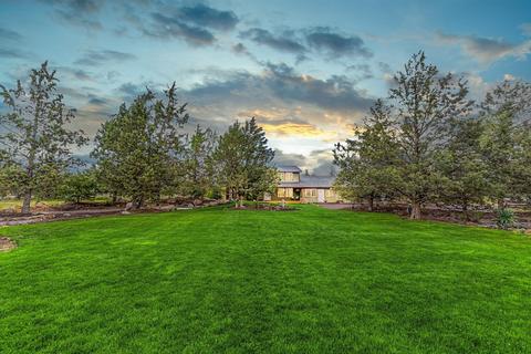 1670 NW Pinecrest Dr, Prineville, OR 97754