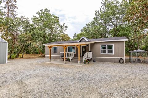4946 Old Stage Rd, Central Point, OR 97502 photo 1