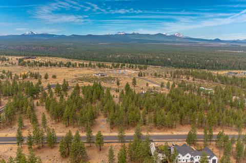 62513 Mcclain Dr, Bend, OR 97703 photo 24