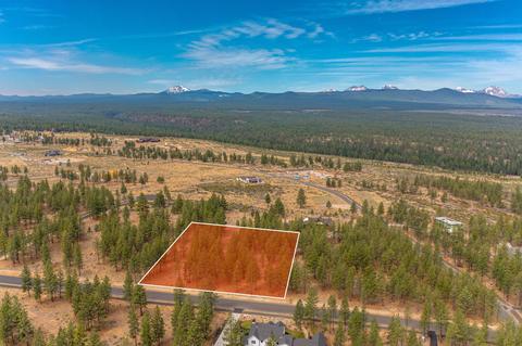 62513 Mcclain Dr, Bend, OR 97703 photo 3