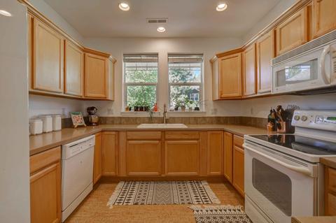 19541 Fishhawk Loop, Bend, OR 97702 photo 8
